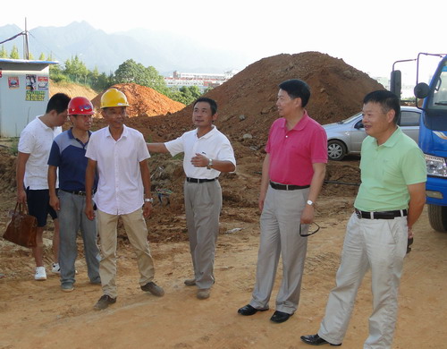http://www.jju.edu.cn/_mediafile/jjxueyuan/2016/08/11/2wuz3y5h5i.jpg
